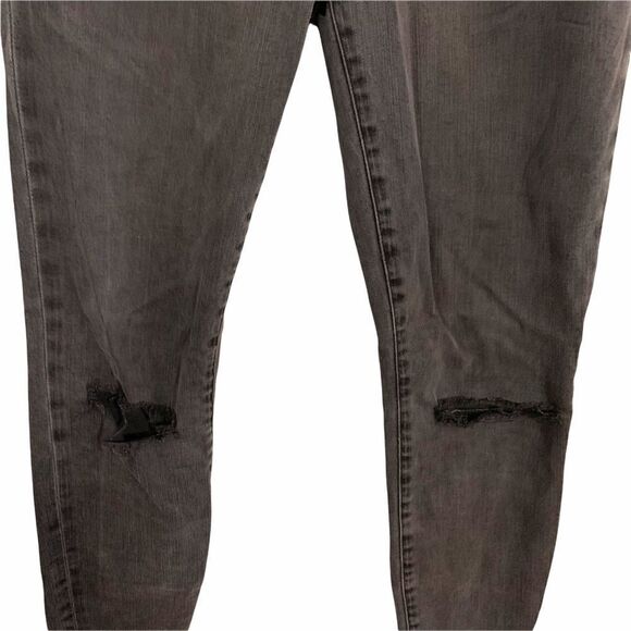 Frame Le High Rise Petal Hem Skinny Jeans - Picture 4 of 6